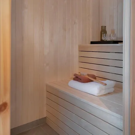 Mountain View Suite With Private Sauna アパート *