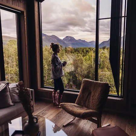 Luxury Nordic With Private Sauna And Panoramic Mountain Views